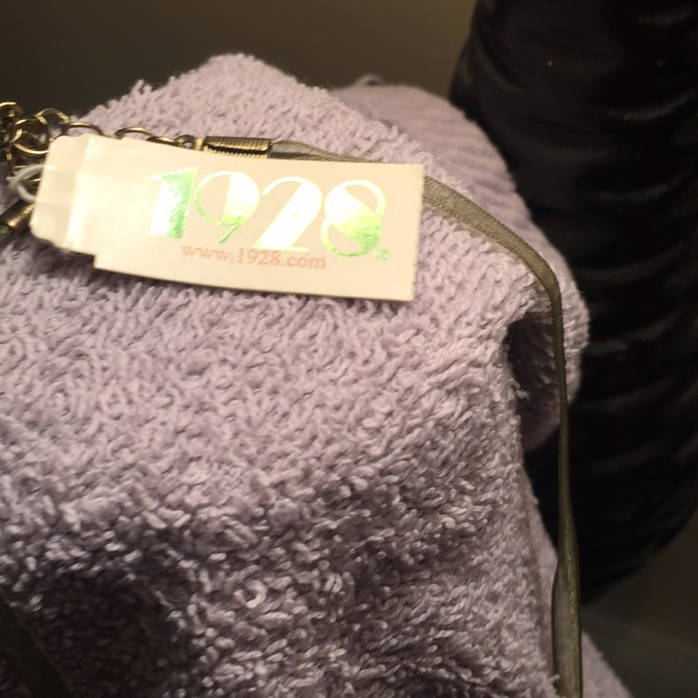 1928 choker necklace